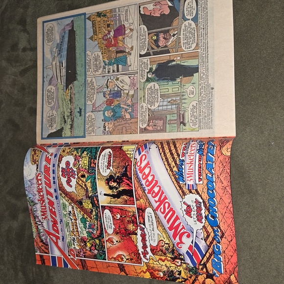 Lot of 4 New DC comics - Picture 4 of 10